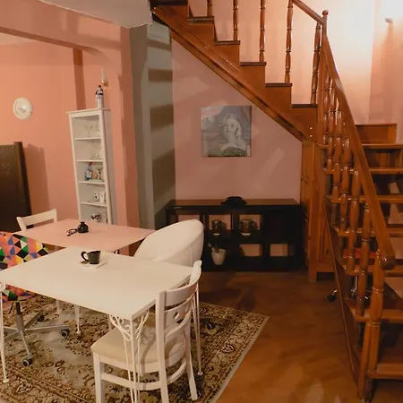 Central Apartmetnt Seaview * Várna